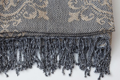 Плед-покрывало Secret De Maison Imperial (130см х 170см) фото Плед-покрывало Secret De Maison Imperial (130см х 170см). Фото №3